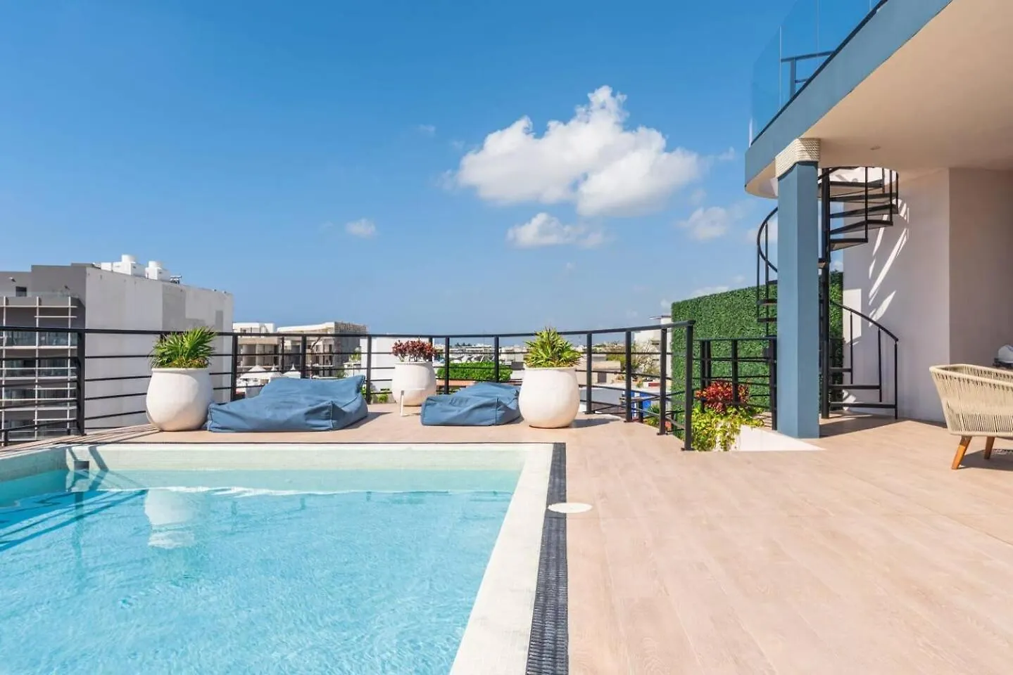 Luxury 1Br 1Ba Ocean View From Balcony And Rooftop Playa del Carmen Apartment